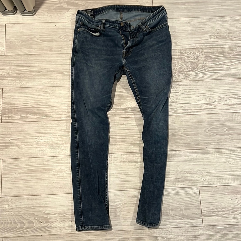 Abercrombie and Fitch Ruston athletic slim 33wx32l